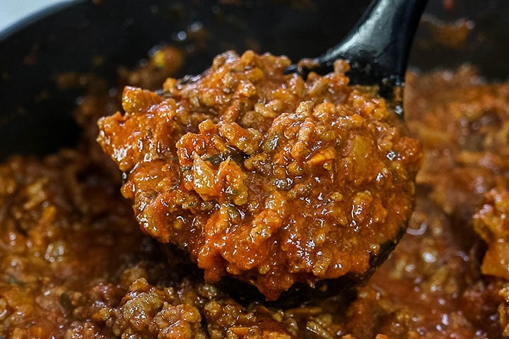 Greek Meat Sauce: A Unique Twist on Bolognese for Families